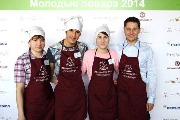 У ребят началась подготовка к конкурсу.